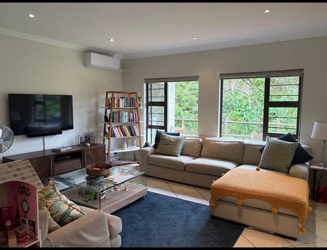 3 BEDROOM SIMPLEX FOR SALE IN LA LUCIA